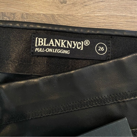 Blank NYC Black Faux Leather Pull On Leggings - Picture 6 of 8
